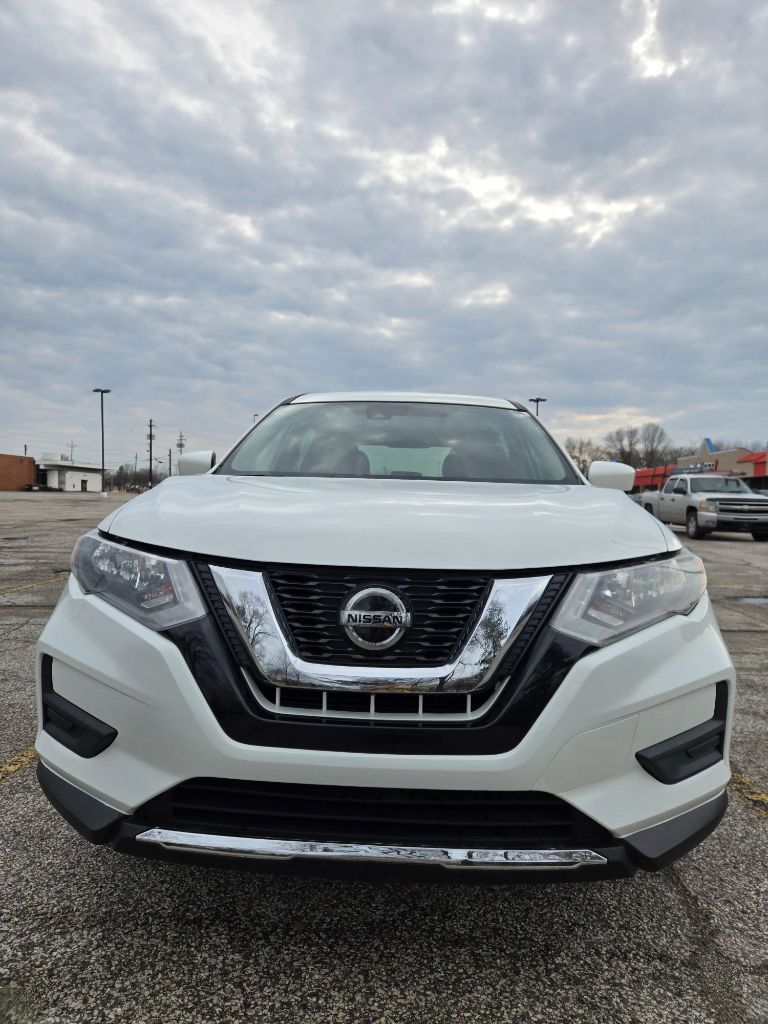 2020 Nissan Rogue S photo