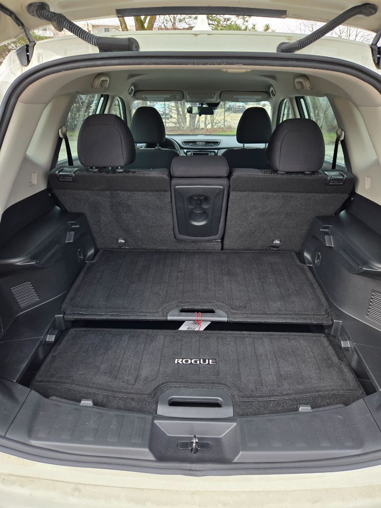 2020 Nissan Rogue S photo