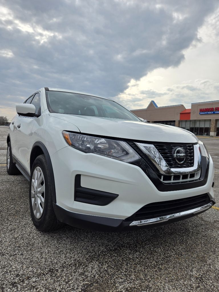 2020 Nissan Rogue S photo