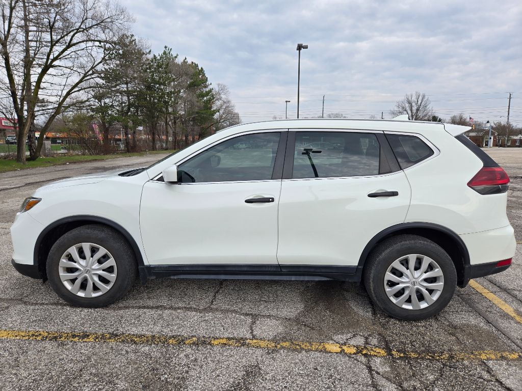 2020 Nissan Rogue S photo