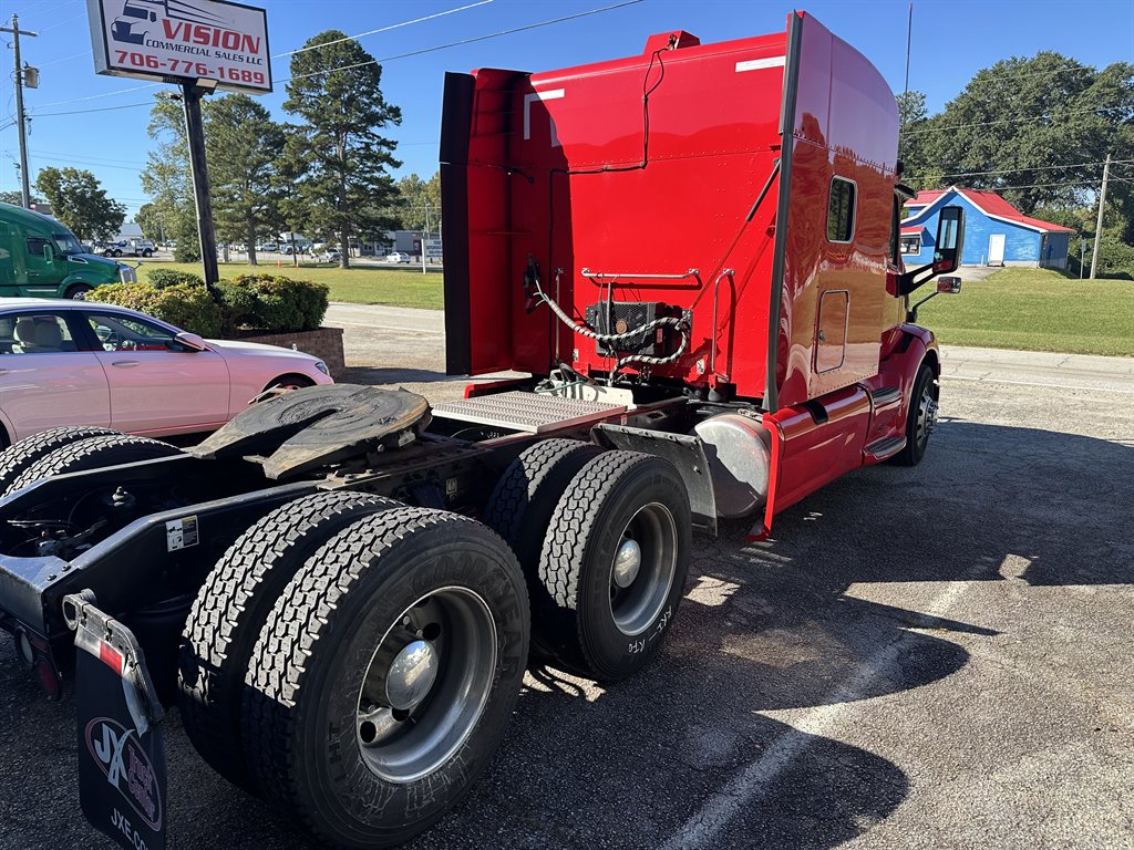 2017 Peterbilt 579 - $44,995