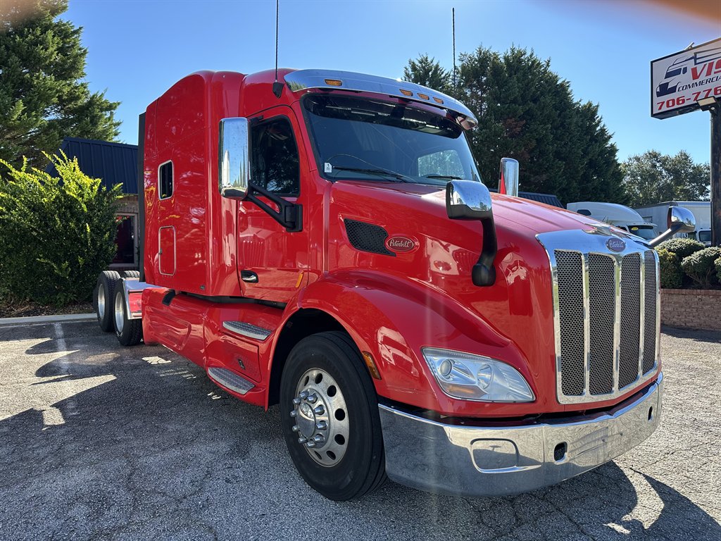 2017 Peterbilt 579 - $44,995