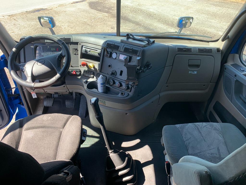 2015 Freightliner Cascadia - $8,500