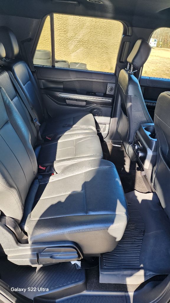 2018 Ford Expedition XLT photo