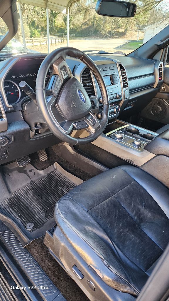 2018 Ford Expedition XLT photo