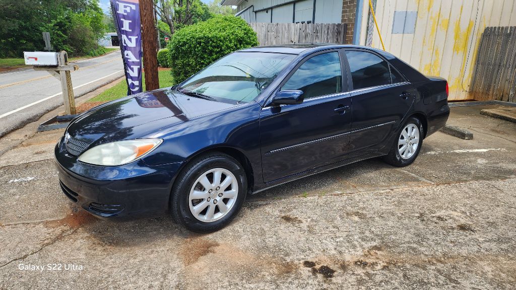 2002 Toyota Camry LE V6 photo