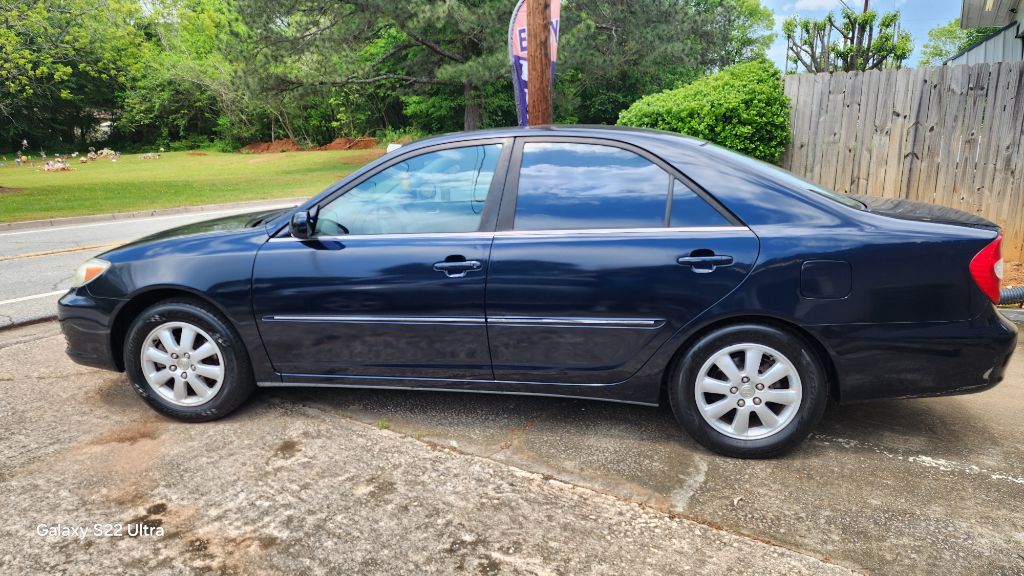 2002 Toyota Camry LE V6 photo