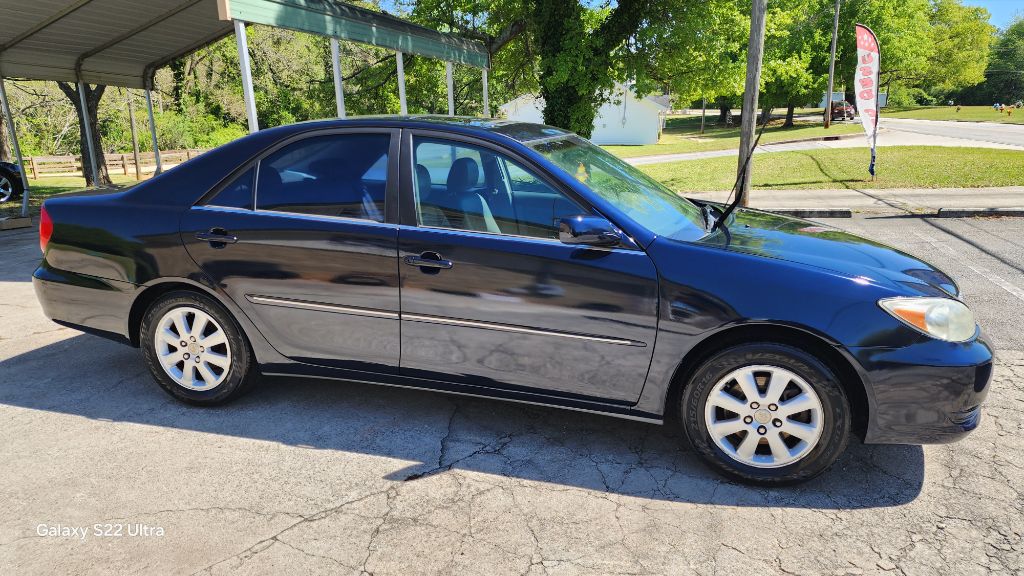 2002 Toyota Camry LE V6 photo