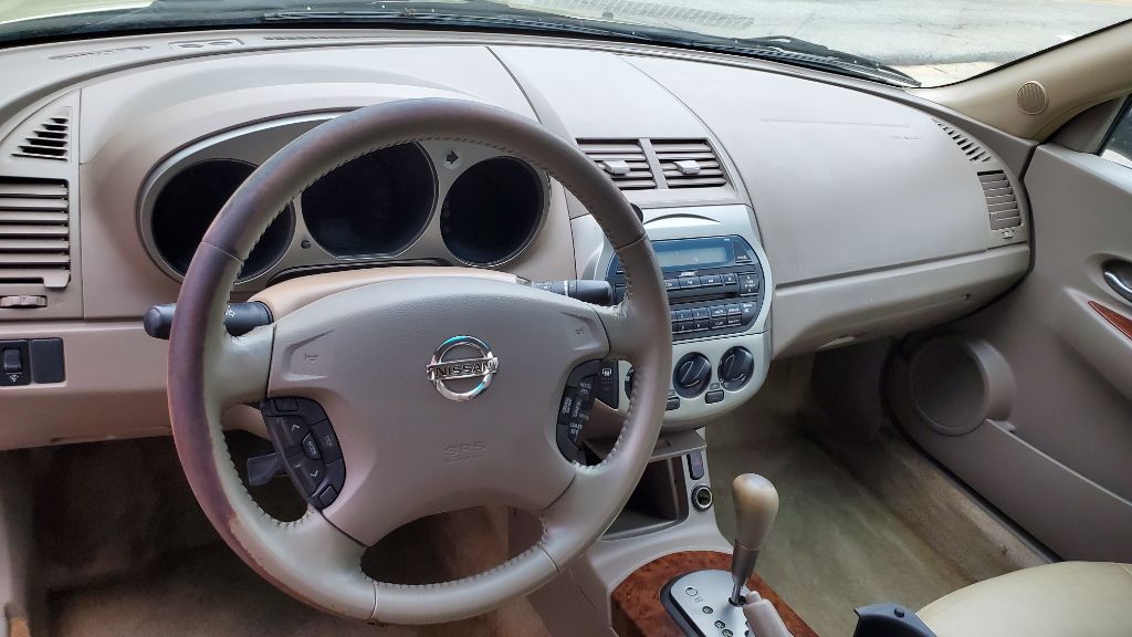 2004 Nissan Altima 2.5 photo