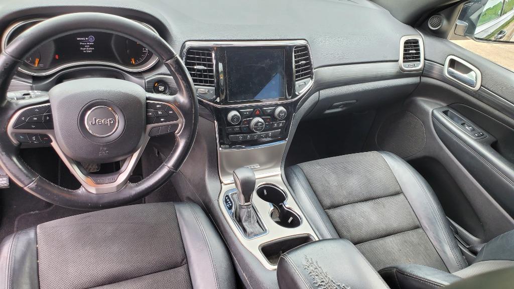 2019 Jeep Grand Cherokee Laredo photo