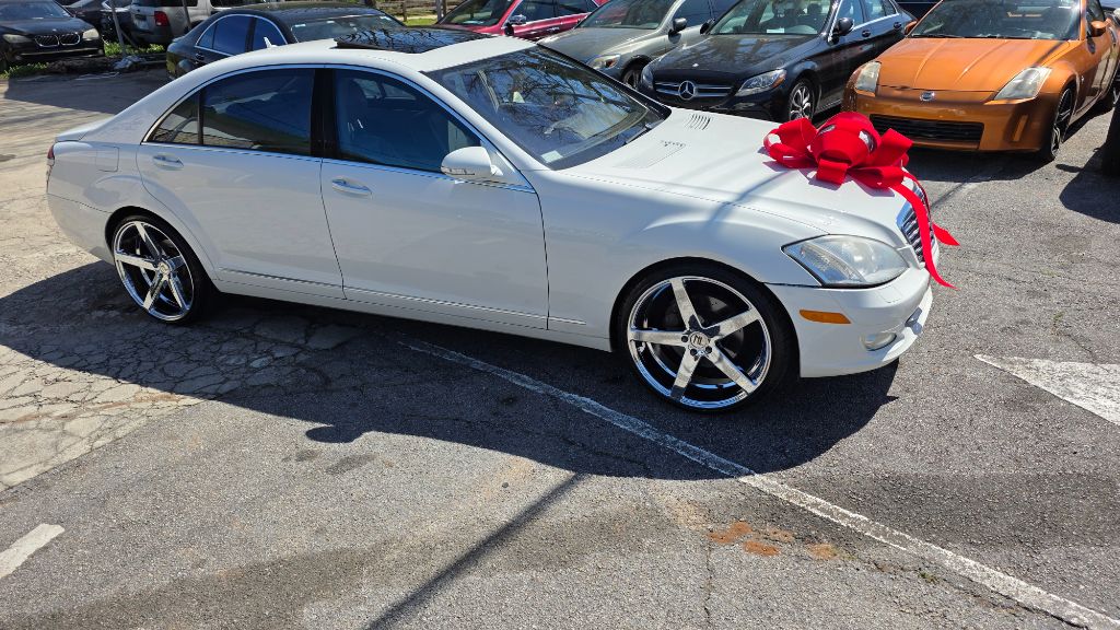 2007 Mercedes-Benz S-class - $9,800