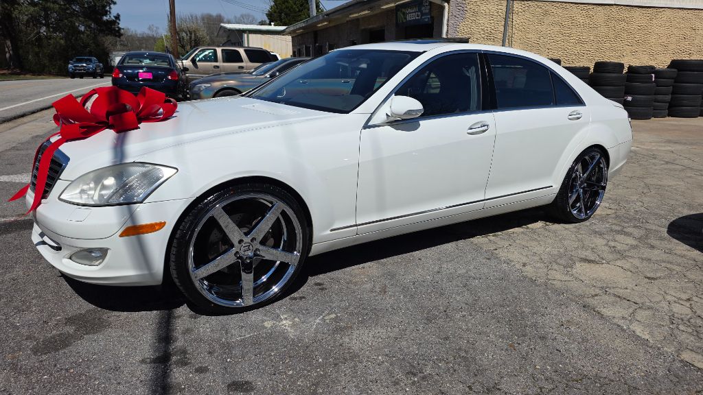 2007 Mercedes-Benz S-class - $9,800