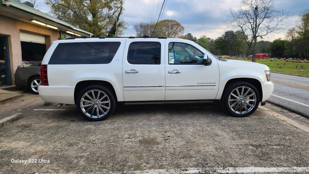 2014 Chevrolet Suburban - $8,796
