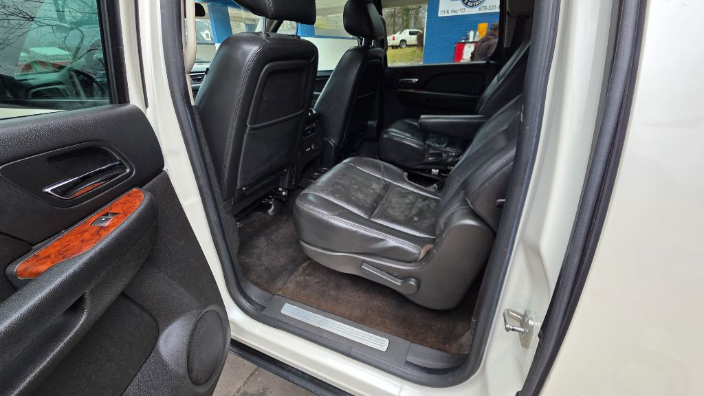 2014 Chevrolet Suburban - $8,796