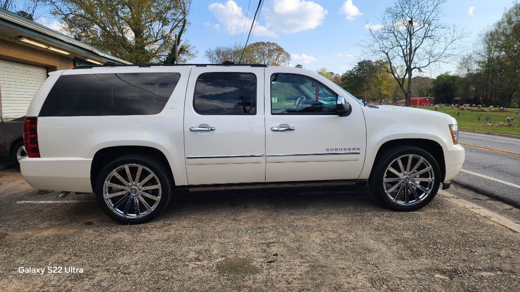 2014 Chevrolet Suburban - $8,796