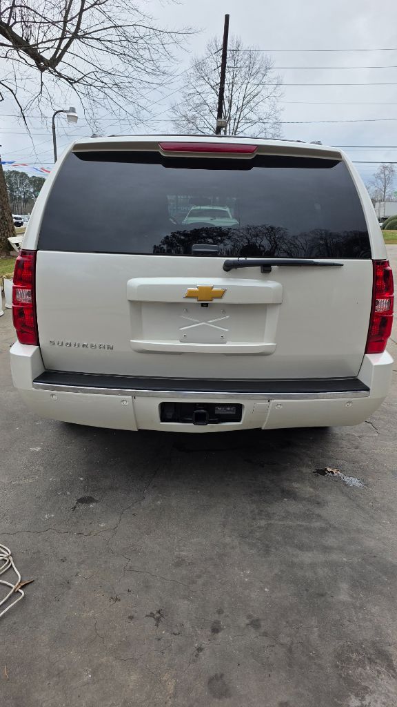 2014 Chevrolet Suburban - $8,796