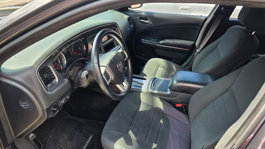 2014 Dodge Charger - $10,670