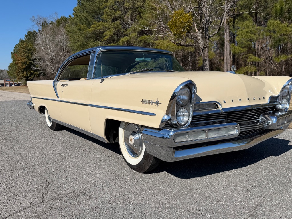 1957 Lincoln Premiere - $35,000