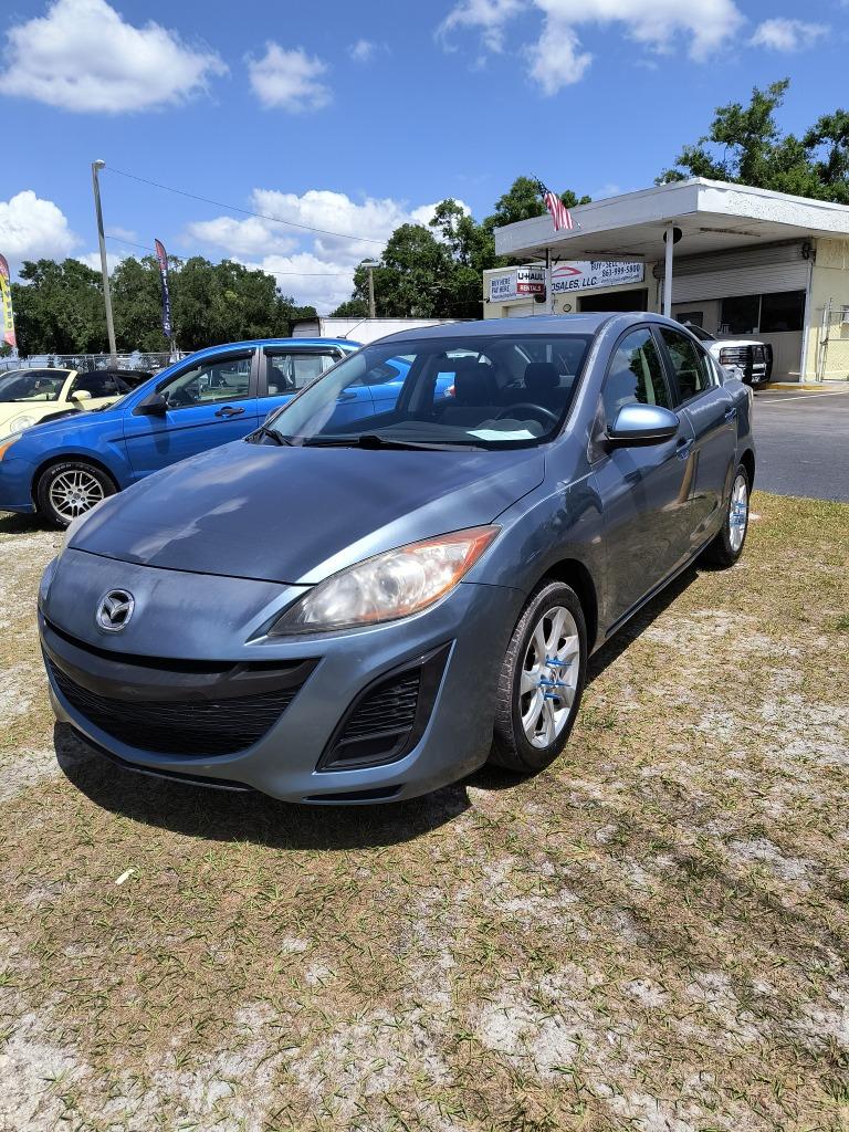 2011 Mazda Mazda3 i Touring photo