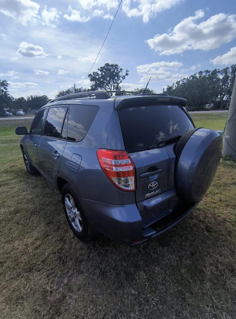 2012 Toyota RAV4 photo