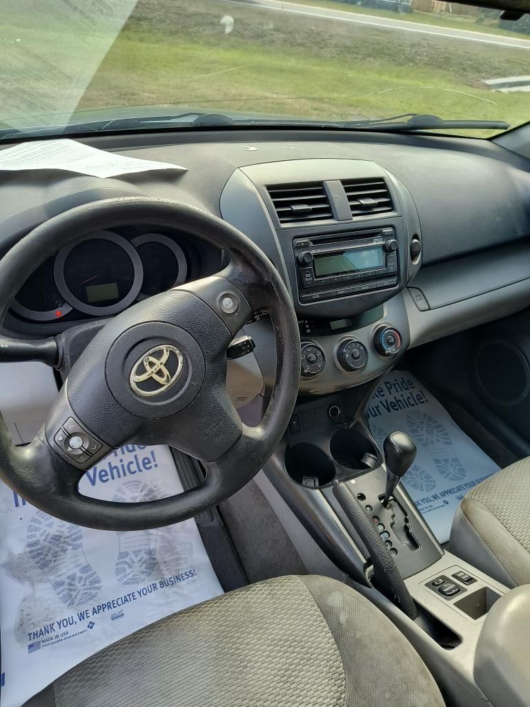 2012 Toyota RAV4 photo