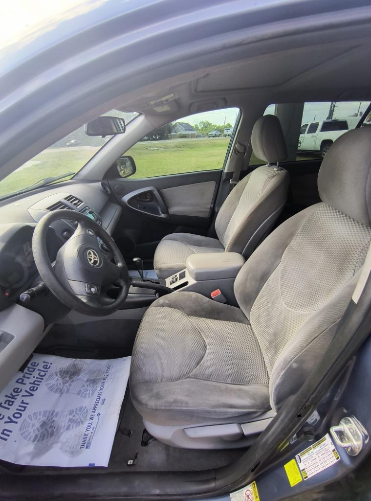 2012 Toyota RAV4 photo