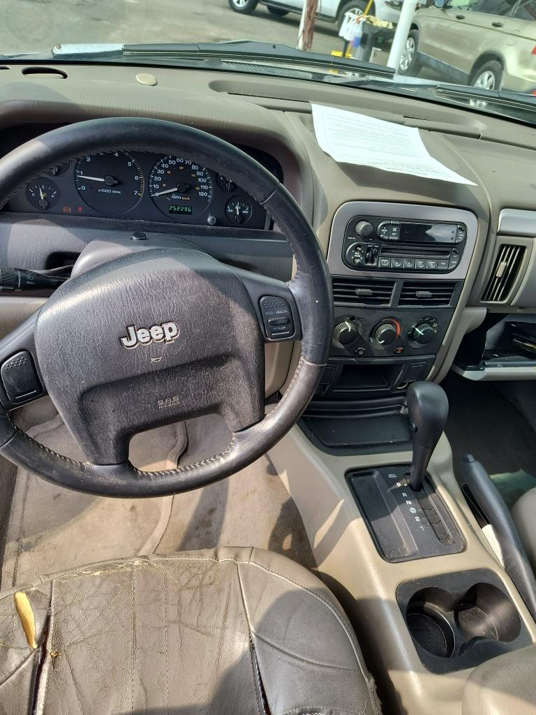 2004 Jeep Grand Cherokee Special Edition photo