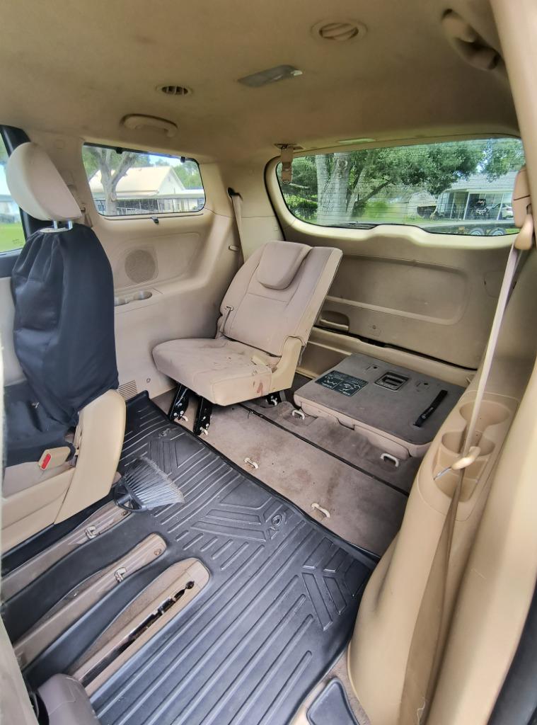 2016 Kia Sedona - $3,495