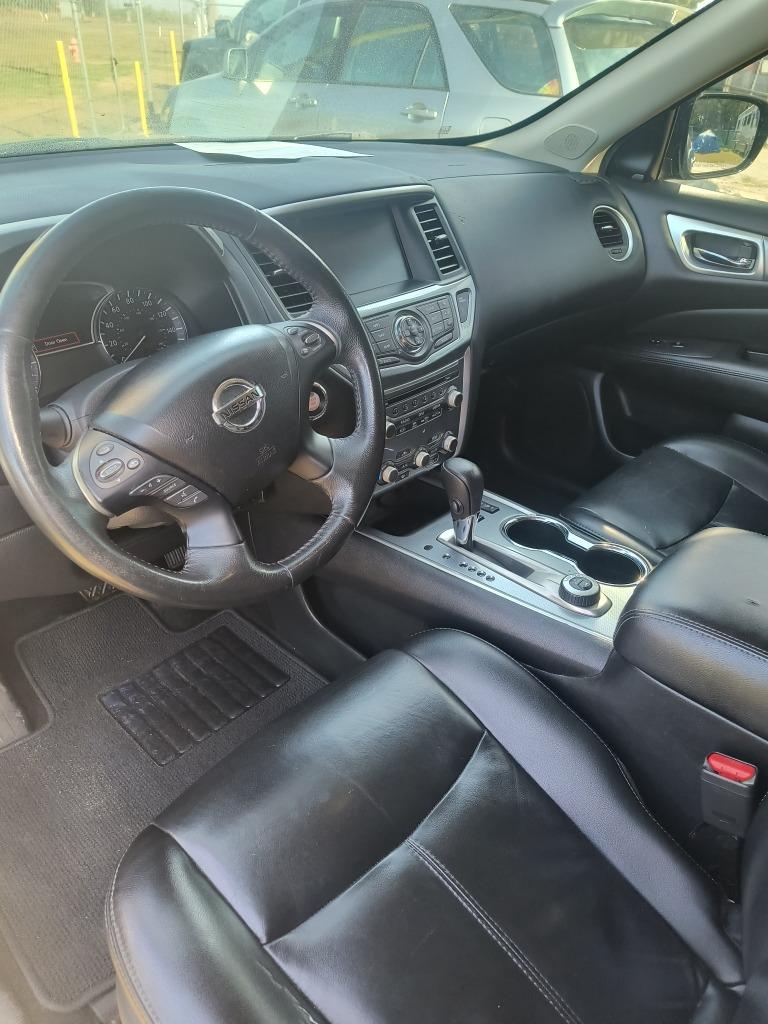 2017 Nissan Pathfinder - $6,995