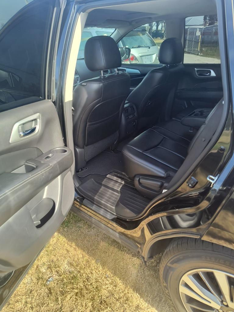 2017 Nissan Pathfinder - $6,995