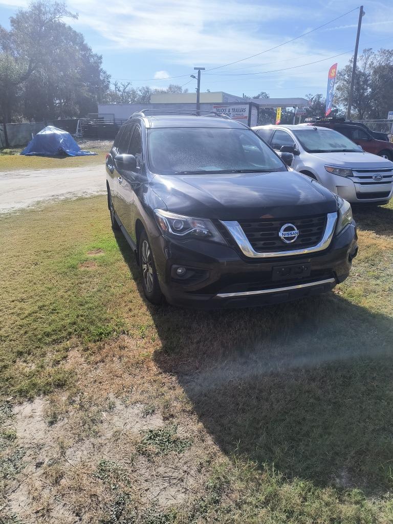 2017 Nissan Pathfinder - $6,995