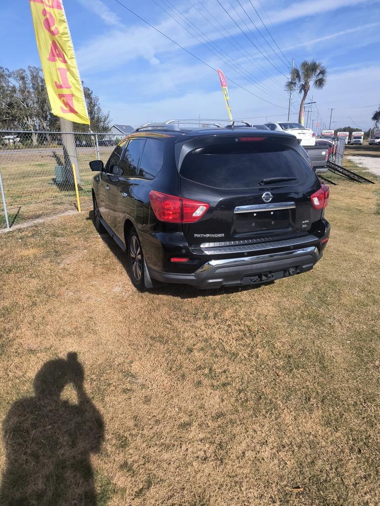 2017 Nissan Pathfinder - $6,995