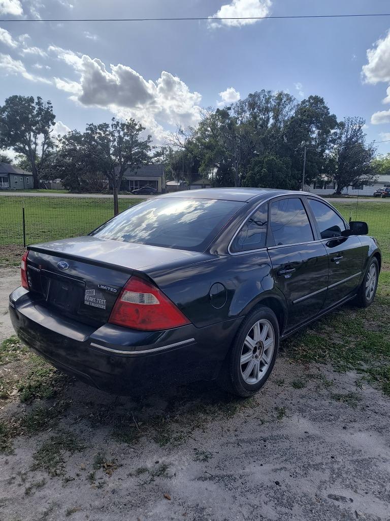 2005 Ford Five Hundred - $2,995