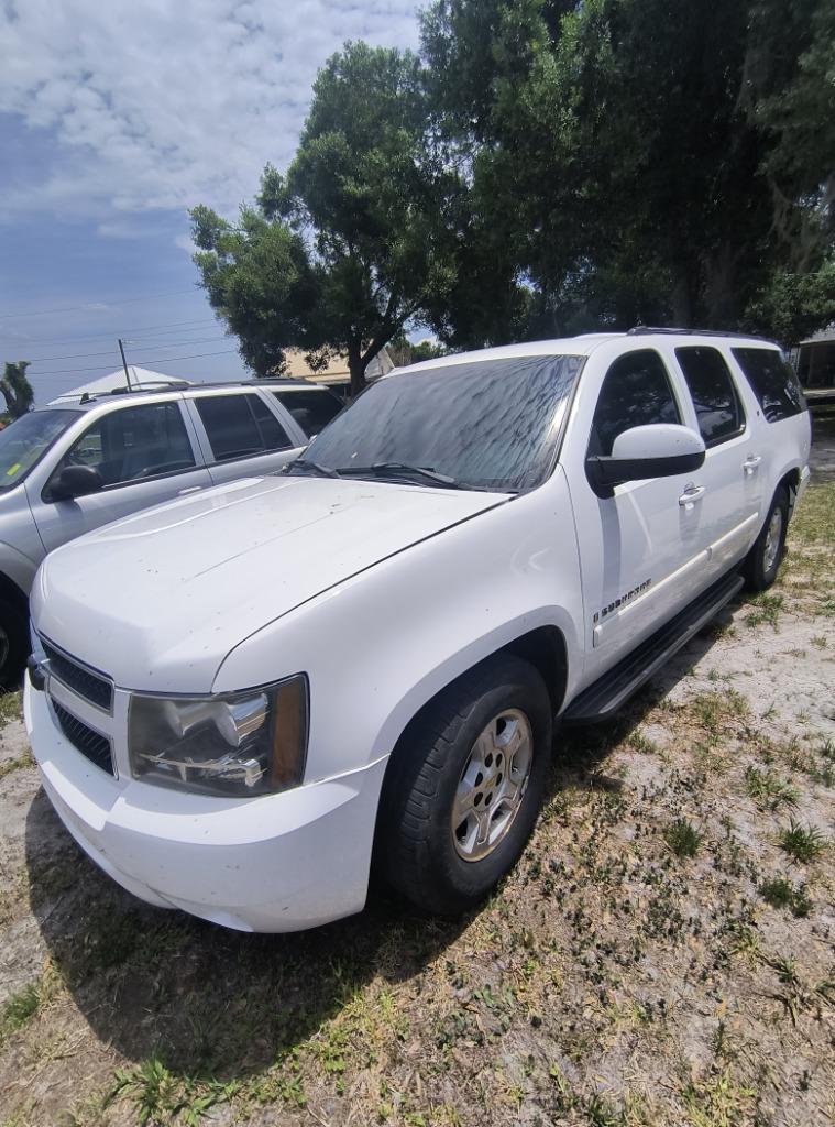 2007 Chevrolet Suburban - $3,995