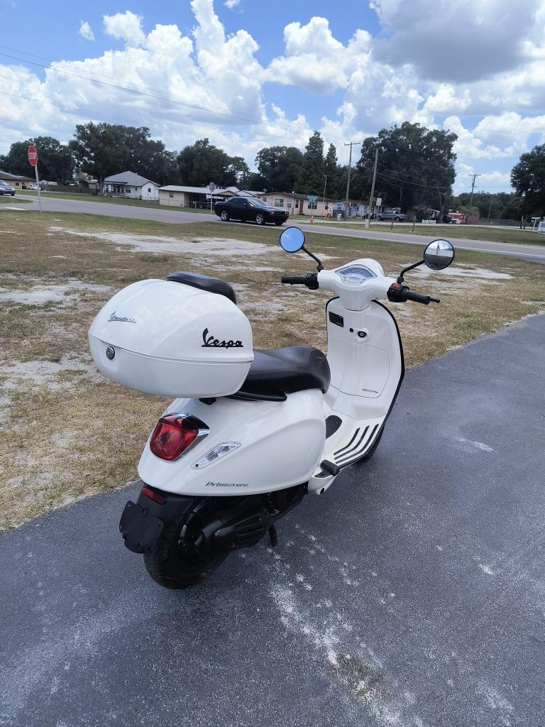 2017 Piaggio & C.S.P.A. Vespa Primavera  - $2,495