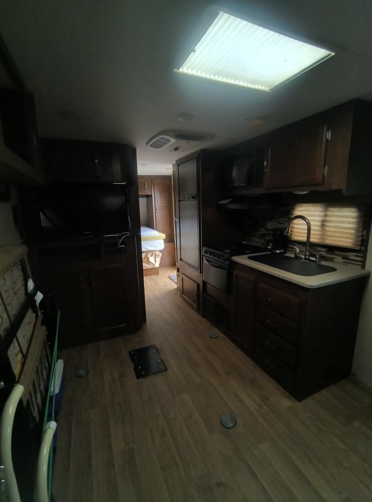 2018 Kz-rv Sporttrek - $8,695