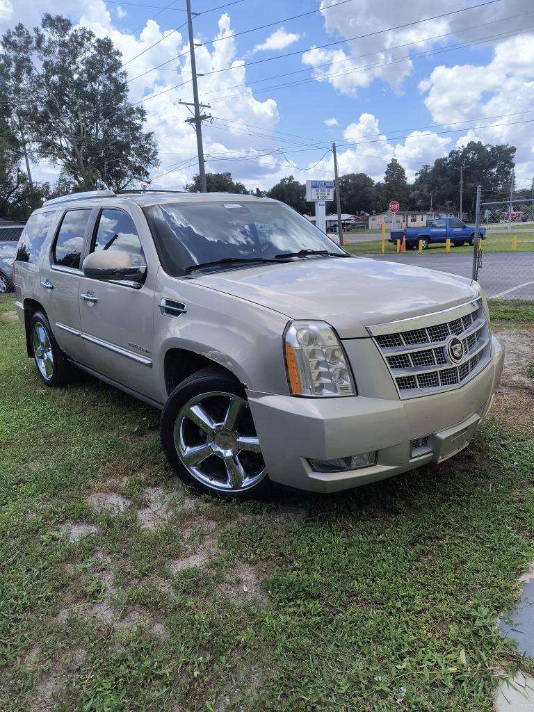 2010 Cadillac Escalade - $4,495