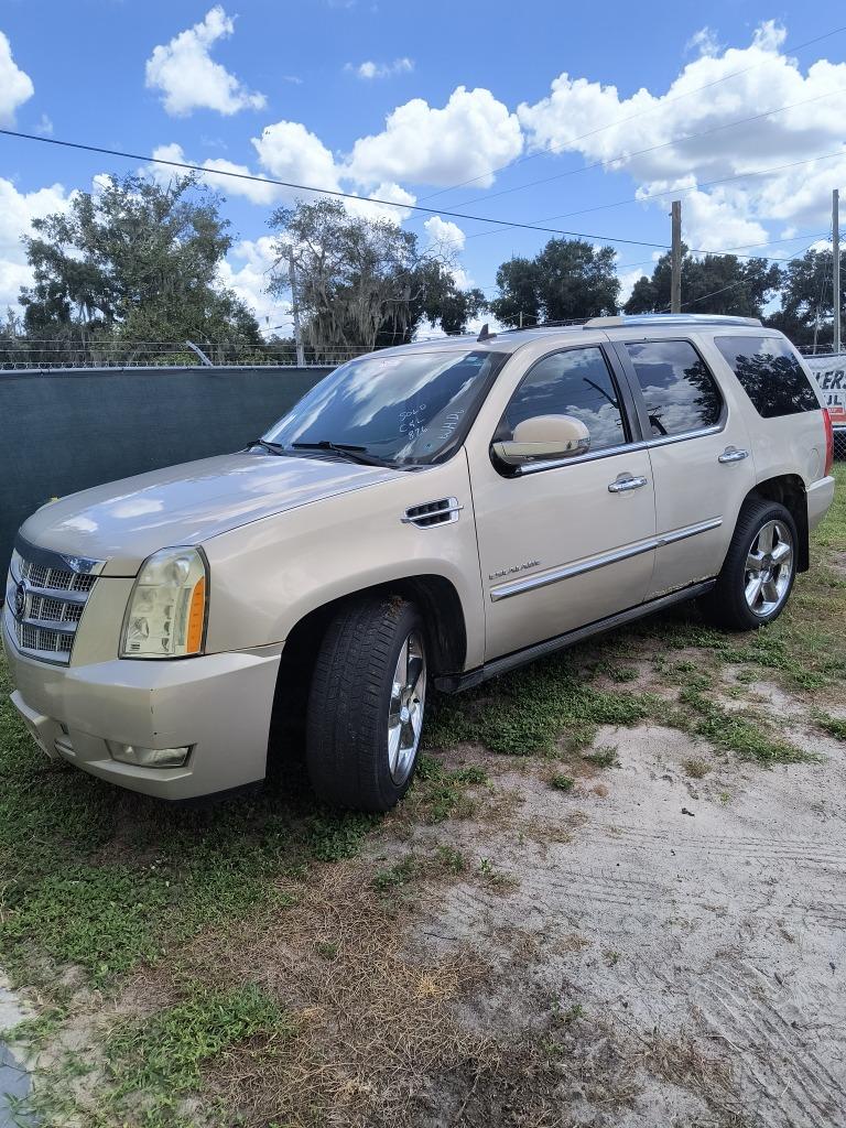 2010 Cadillac Escalade - $4,495