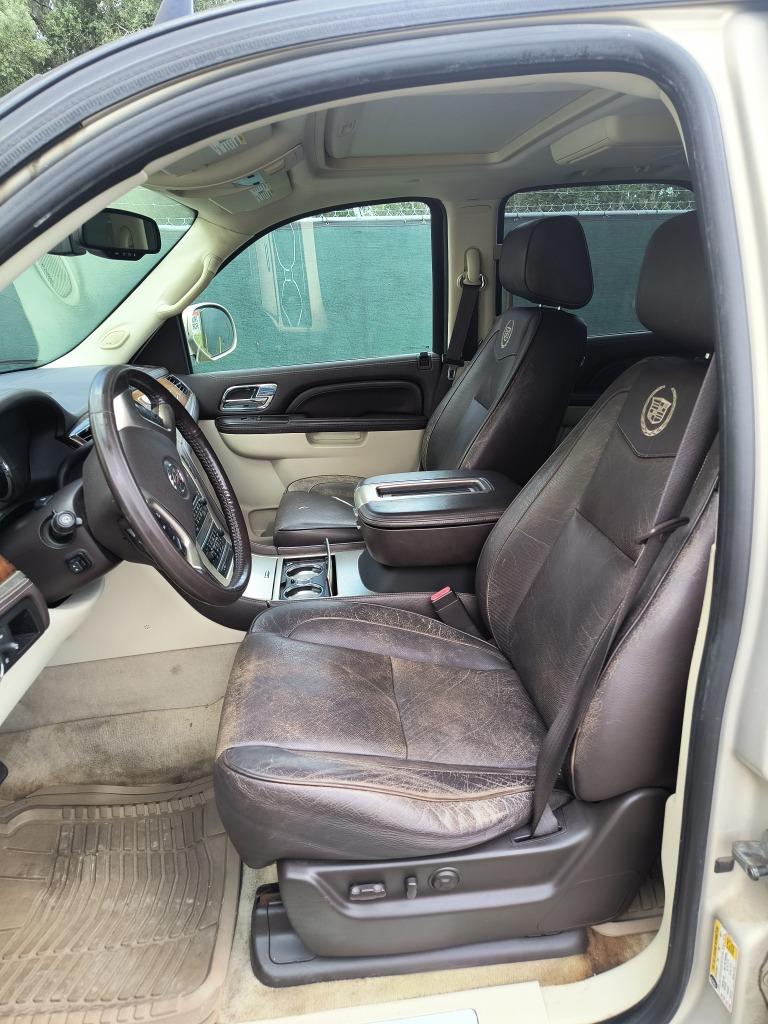2010 Cadillac Escalade - $4,495