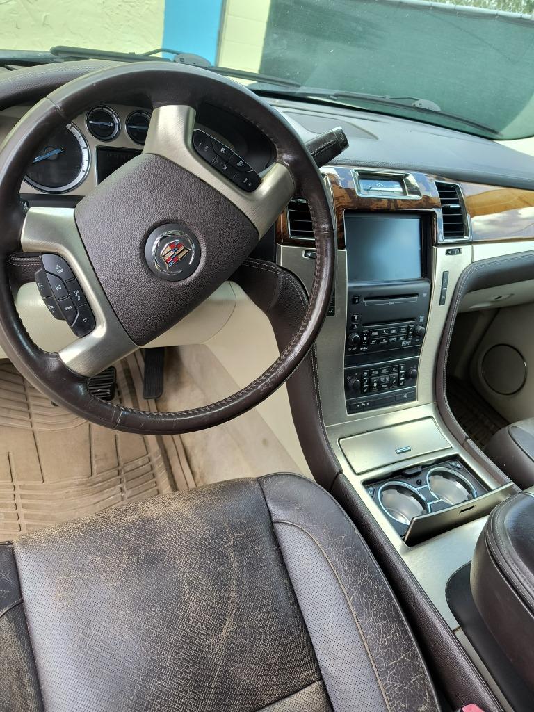 2010 Cadillac Escalade - $4,495