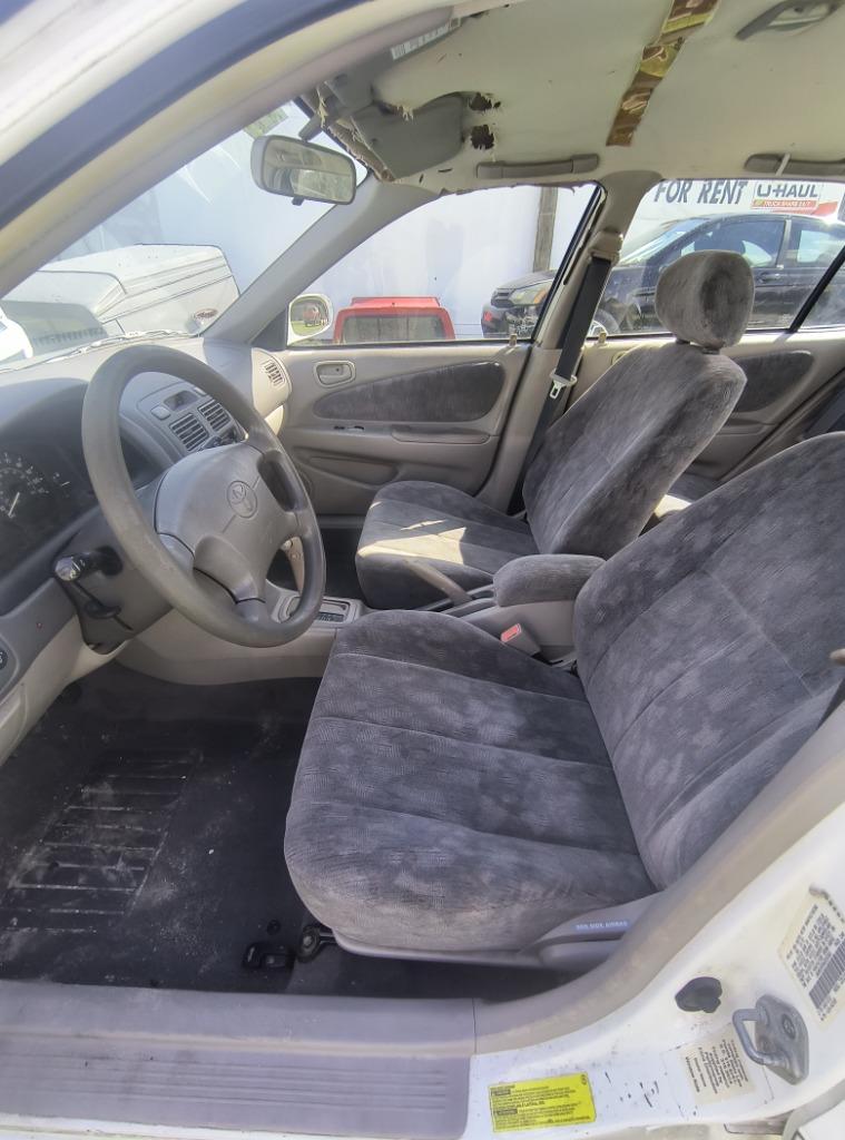 1998 Toyota Corolla - $1,995