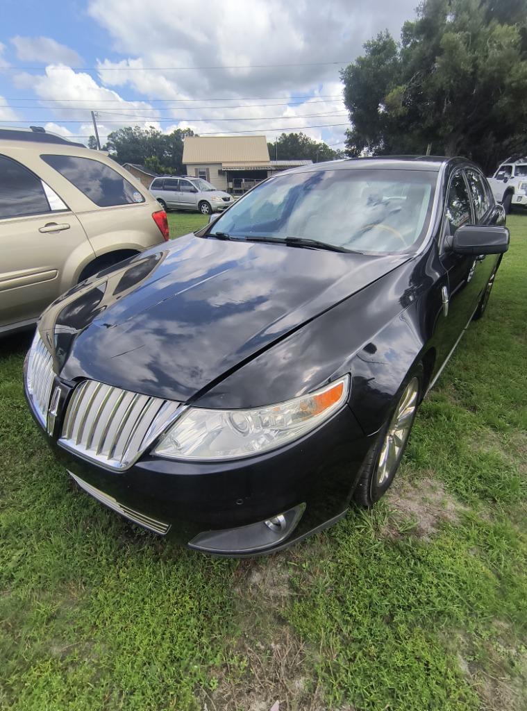 2011 Lincoln MKS