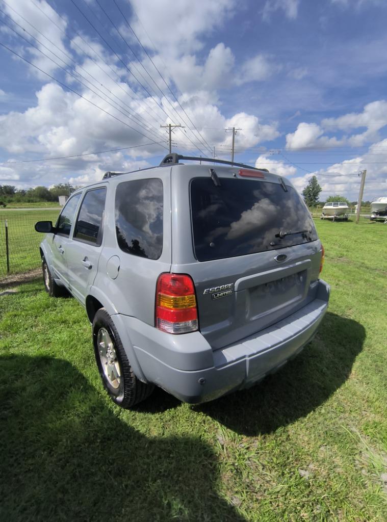 2005 Ford Escape - $2,495