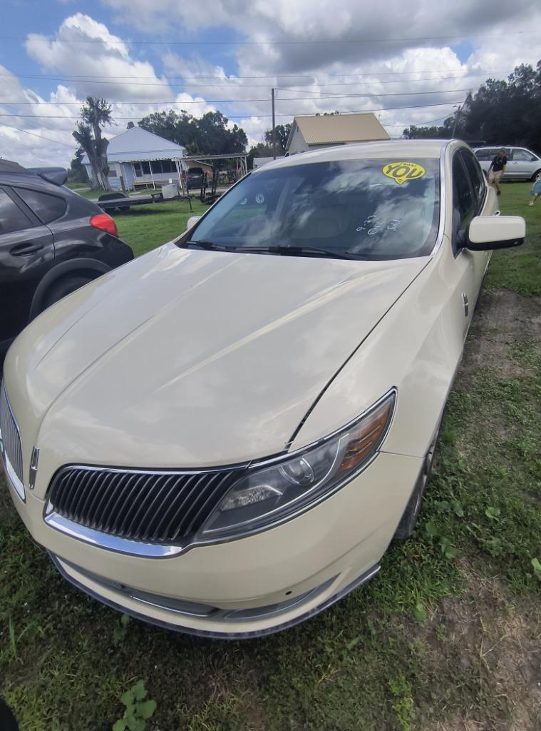 2014 Lincoln MKS