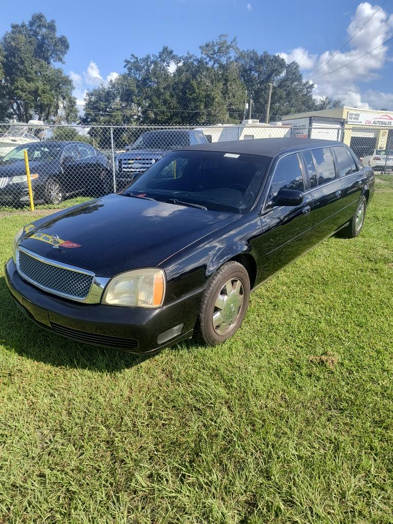 2003 Cadillac Limousine