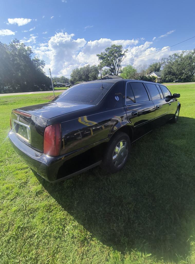2003 Cadillac Limousine