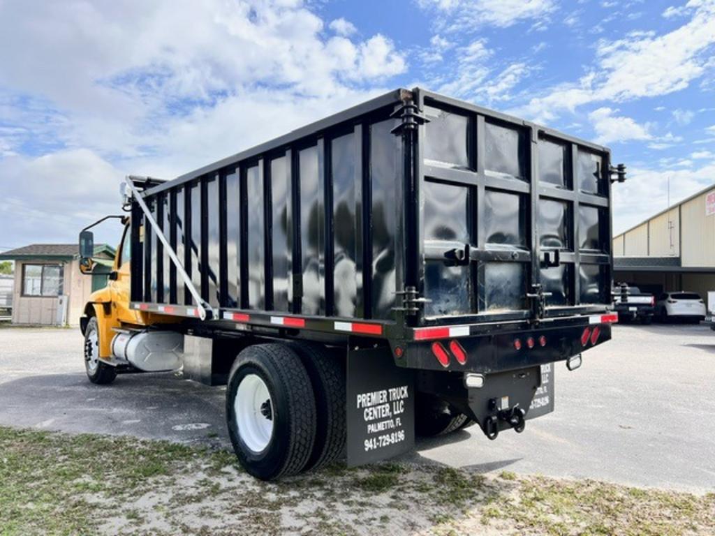 2020 International MV 607  photo