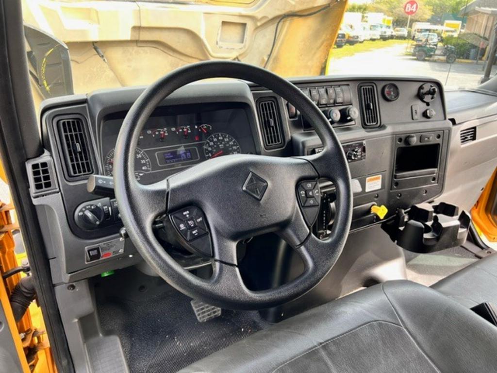 2020 International MV 607  photo