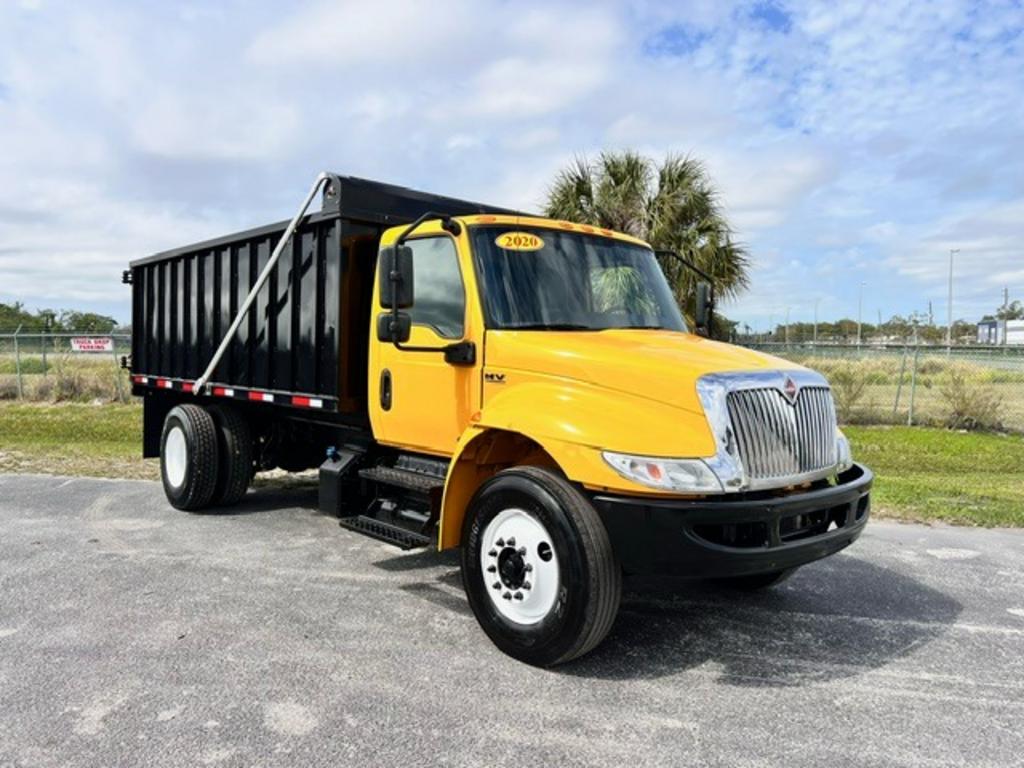 2020 International MV 607  photo