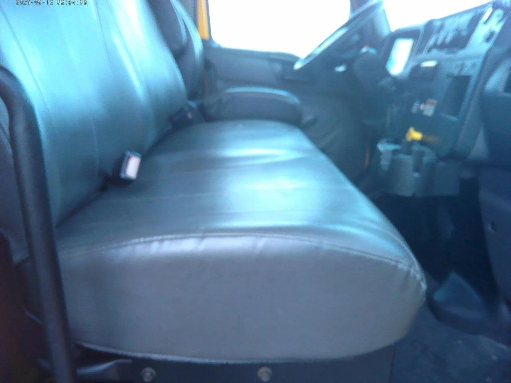 2020 International MV 607  photo